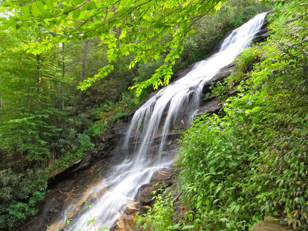 5 Must See Places in the Blue Ridge Parkway